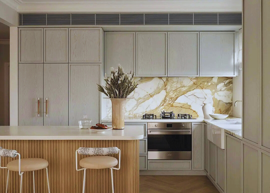 Đặt bếp ở vị trí và hướng phù hợp theo mệnh của gia chủ